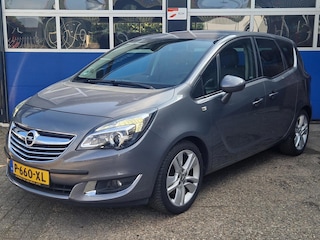 Opel Meriva 1.4 Turbo Cosmo / Trekhaak / ECC / Camera / Stoel en stuurverwarming / Cruise control / 17 inch / Historie bekend