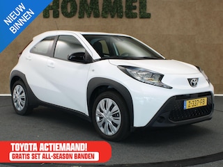Toyota Aygo 1.0 VVT-i MT Play - ORIGINEEL NEDERLANDSE AUTO - AIRCO - ADAPTIEVE CRUISE CONTROL - ACHTERUITRIJCAMERA - BLUETOOTH - LICHTSENSOR - DAB RADIO