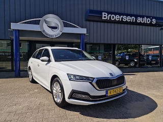 Skoda Octavia Combi 1.0 TSI Business Edition | 1e eigenaar | Navigatie | Trekhaak |