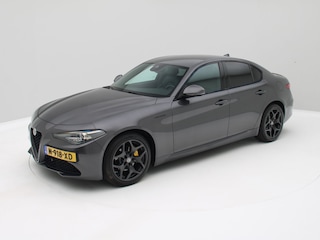 Alfa Romeo Giulia 2.0T Sprint 200PK Automaat / Camera / Leder
