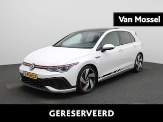 Volkswagen Golf 2.0 TSI GTI Clubsport 301 PK| Panoramadak | LED Matrix | Head-Up-Display | Stoelverwarming | Navigatie | Stuurwielverwarming | Achteruitrijcamera | Apple Carplay Draadloos