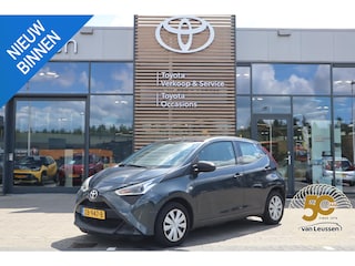 Toyota Aygo 5-DEURS AFNEEMBARE FIETSENDRAGER-TREKHAAK RADIO 1e EIGENAAR NL-AUTO