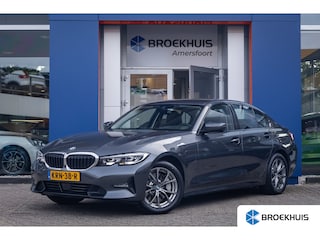 BMW 330e Business Edition Plus | 360 camera | Leder | Cruise control adaptief | Apple Carplay/Android | Stoel- Stuurverwarming | FULL led | Park Assist | Keyless | Achteruitrijcamera | Apple Carplay/Android Auto|telefoonintegratie premium | Cruise control adaptief met Stop&Go