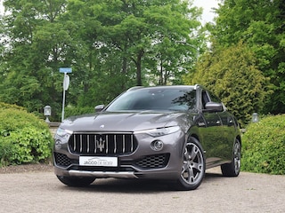 Maserati Levante 3.0 V6 S AWD GranSport 430pk Alcantara hemel/Bower-Wilkins/Carbon