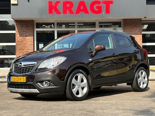 Opel Mokka 1.6 Edition - Navi - Cruise - Clima - stoel-en stuurverwarming NETTE AUTO! (Ford Kuga, Volkswagen Tiguan, ASX, Qashqai)