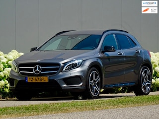 Mercedes-Benz GLA 250 4Matic /// AMG - Edition 1 /// Alcantra/Leer / Dealer-Oh /