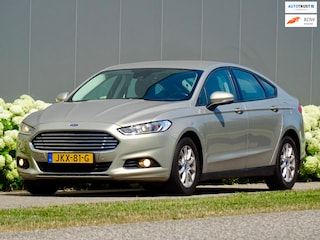 Ford Mondeo 1.5 TITANIUM /// Dealer-Oh / Nieuw-Staat /