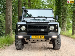 Land Rover Defender 110 limited edition Euro 6 op kenteken!