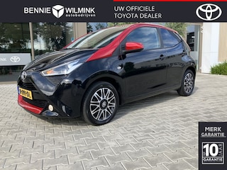 Toyota Aygo 1.0 VVT-i x-clusiv | Leder | Apple CAR Play