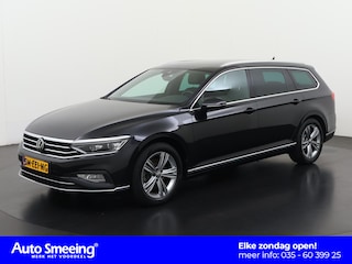 Volkswagen Passat Variant 1.5 TSI Elegance DSG | Trekhaak | Digital Cockpit | Zondag Open!