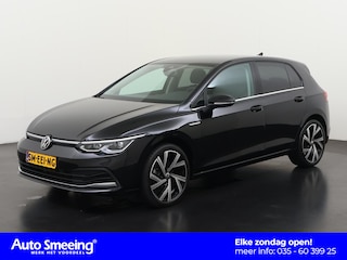 Volkswagen Golf 1.5 eTSI Style DSG | Camera | Stuurverwarming | Zondag Open!