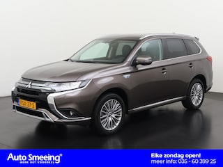 Mitsubishi Outlander 2.4 PHEV Intense S | Trekhaak | Leder/Alcantara | Elektr stoelbediening | Zondag Open!