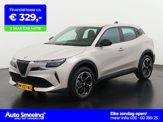 Alfa Romeo Junior Elettrica 54 kWh | SOH 96% | Carplay | Adaptive cruise | 18" Petali | Zondag Open!
