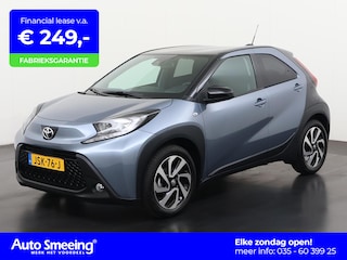 Toyota Aygo 1.0 VVT-i MT Play Two-Tone | Camera | Stoelverwarming | 17" LMV | Adaptief Cruise | Zondag Open!