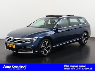 Volkswagen Passat Variant 1.4 TSI PHEV GTE | Panoramadak | Trekhaak | Leder | Digital Cockpit | Zondag Open!