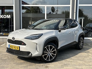 Toyota Yaris Cross 1.5 Hybrid GR Sport|Pano|HUD|Krijt Grijs