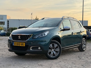 Peugeot 2008 1.2 PureTech Allure/ PARELMOER/ CARPLAY