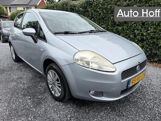 Fiat Punto Grande 1.4 Dynamic | Airco | Cruise Control | LMV | Elekt. Ramen | Trekhaak | APK tot 15-04-2027!
