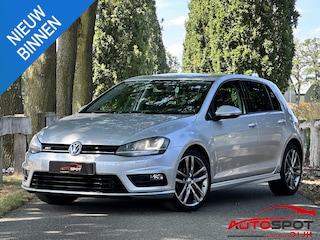 Volkswagen Golf 1.2 TSI Highline R-Line