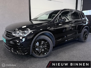 Volkswagen Tiguan 1.4 TSI eHybrid R-Line+ PANORAMA / SFEER / / IQ / ELEKTR.HAAK / NIEUWSTAAT / 1e EIGENAAR