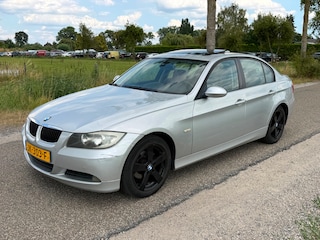 BMW 320i Executive APK 02-2027 Airco