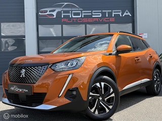 Peugeot 2008 1.2 PureTech Allure Pack Camera CarPlay 17inch