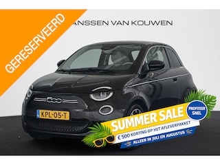 Fiat 500 La Prima 42 kWh Pano Leder Stoelverwarming Camera Apple CarPlay