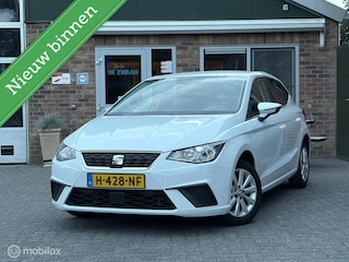 Seat Ibiza 1.0 TSI Style Business Intense|Camera|Parkeersensoren V/A|Carplay|Navigatie.