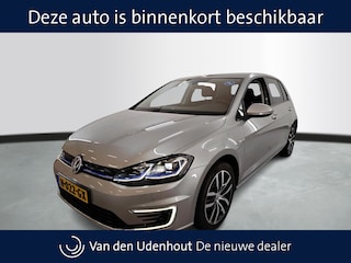 Volkswagen Golf E-DITION | Multimedia | Active Info Display | Binnenkort beschikbaar |