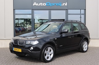 BMW X3 2.0i High Executive AWD Clima, NAVI, licht Leder, Panoramadak, Trekhaak afnb.