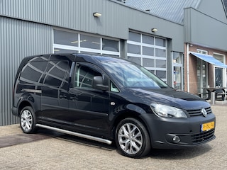 Volkswagen Caddy 2.0 TDI 140pk Dubbele schuifdeur Airco Trekhaak 1500kg trekgewicht Sitebars Telefoonverbinding Apple carplay Euro 5 Bpm vrij voor prive gebruik !!