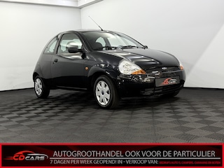 Ford Ka 1.3 Futura Inruilauto’s tegen vaste prijzen. Voor meer info: 0638140850 Bij de verkoop van gebruikte voertuigen door CD-Cars wordt geen standaard garantie verstrekt. De koper aanvaardt het voertuig in de staat waarin het zich bevindt op het moment van aankoop