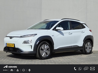 Hyundai Kona EV Fashion 39 kWh / SOH 100% / Dealer onderhouden / CCS snelladen / Stuur- & Stoelverwarming / All season banden / Achteruitrijcamera / Warmtepomp / Keyless Entry/Start / Krell Audio Systeem / Apple Carplay Android Auto /
