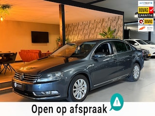 Volkswagen Passat 1.8 TSI Highline | Trekhaak | Stoelverwarming | Cruise | PDC | Clima