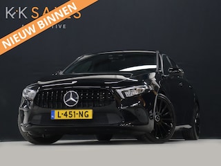 Mercedes-Benz A-klasse 180 Business Solution Luxury [APPLE CARPLAY, STOELVERWARMING, CAMERA, DODEHOEK, LED, DIGITAL DASH, ANDROID, PDC V+A, CRUISE CONTROL, GROOT NAVIGATIE, CLIMATE CONTROL, SFEERVERLICHTING, KEYLESS, WIDESCREEN, NIEUWSTAAT]