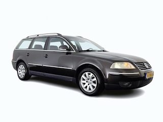 Volkswagen Passat Variant 1.6 Athene *AIRCO | CRUISE | PDC | COMFORTSEATS | TOWBAR | RADIO-CD |  15''ALU*