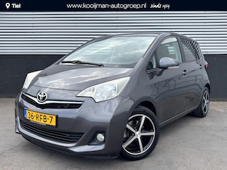 Toyota Verso-S 1.3 VVT-i Aspiration Panoramadak / LM velgen / Trekhaak / Climate control