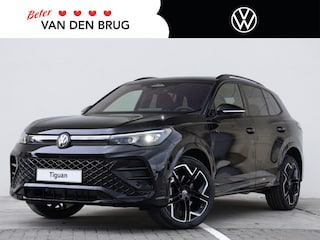 Volkswagen Tiguan R-Line Edition 1.5 eHybrid 272 PK | Head up | Trekhaak | LED Matrix | Panoramadak | Black style | Harman kardon