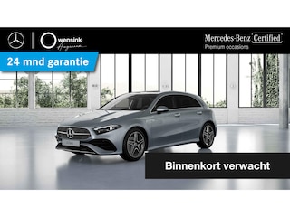 Mercedes-Benz A-klasse 180 Star Edition AMG Line | Panoramadak | Trekhaak | Chrome pakket |