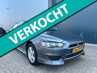 Mitsubishi Lancer Sports Sedan 1.5i Invite AIRCO
