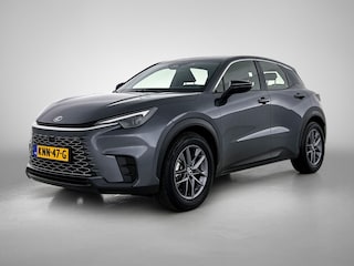 Lexus LBX 2WD | Apple CarPlay / Android Auto (Navigatie) |