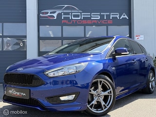 Ford Focus 1.0 EcoBoost ST Line Navi CarPlay 18-inch Clima