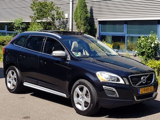 Volvo XC60 D5 Aut R Design Pano Leder Navi Xenon