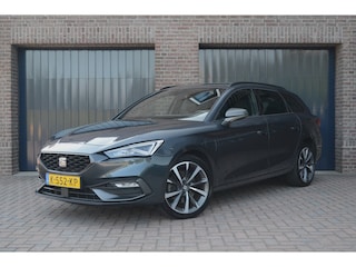 Seat Leon Sportstourer 1.4 TSI eHybrid PHEV FR | NL-Auto | Virtual | Adaptive Cruise | Donkere Hemel | LED | 18" velgen