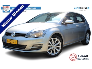 Volkswagen Golf 1.2 TSI Business Edition | Incl. 12 maanden Garantie | Stoelmassage | Achteruitrijcamera | Stoelverwarming | Cruise controle | Parkeersensoren V+A | Navigatie | Climate controle | Half lederen bekleding | Origineel NL Auto | NAP |