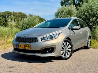Kia Ceed Cee'd Sportswagon 1.0 T-GDi ComfortPlusLine Navigator Clima Achteruitrij Camera PDC 16INCH NAP PERFECT ONDERHOUDEN