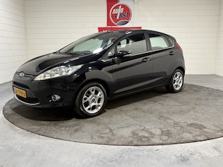 Ford Fiesta 1.25 Titanium, Clima, Cruise, Parkeersensoren, 15 inch lichtmetaal, Isofix, Prijs inclusief Apk, beurt en 3 maanden garantie
