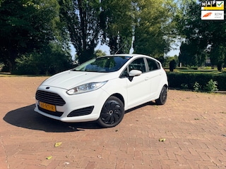 Ford Fiesta 1.0 Style | 5 deurs | Bluetooth | Trekhaak | Airco