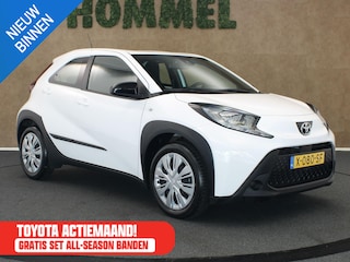 Toyota Aygo 1.0 VVT-i MT Play - ORIGINEEL NEDERLANDSE AUTO - AIRCO - ADAPTIEVE CRUISE CONTROL - ACHTERUITRIJCAMERA - BLUETOOTH - LICHTSENSOR - DAB RADIO - APPLE CARPLAY/ ANDROID AUTO