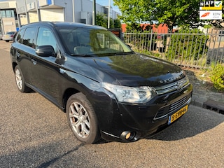 Mitsubishi Outlander 2.0 PHEV Instyle ACCU NOT GOOD!